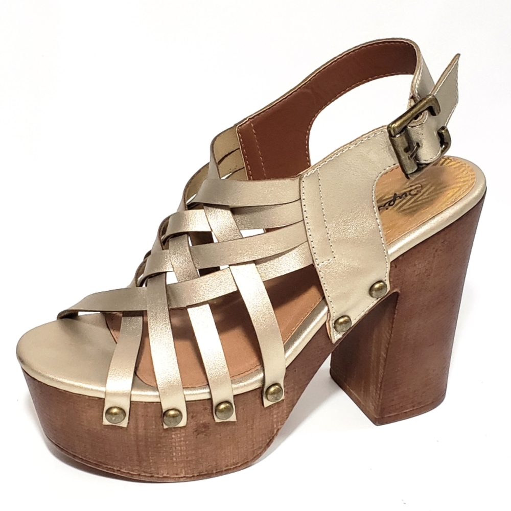 Qupid Basket Weave Platform Heel Sandals